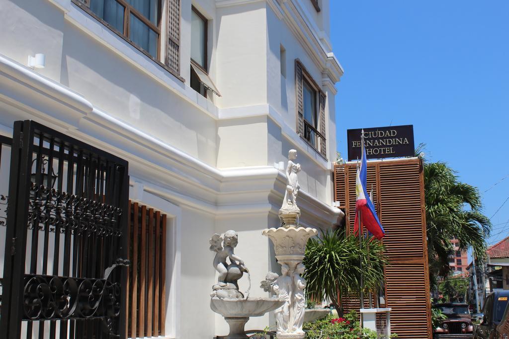 ויגאן Ciudad Fernandina Hotel מראה חיצוני תמונה